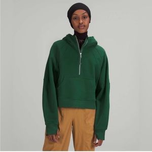 lululemon scuba everglade green half zip size m/l